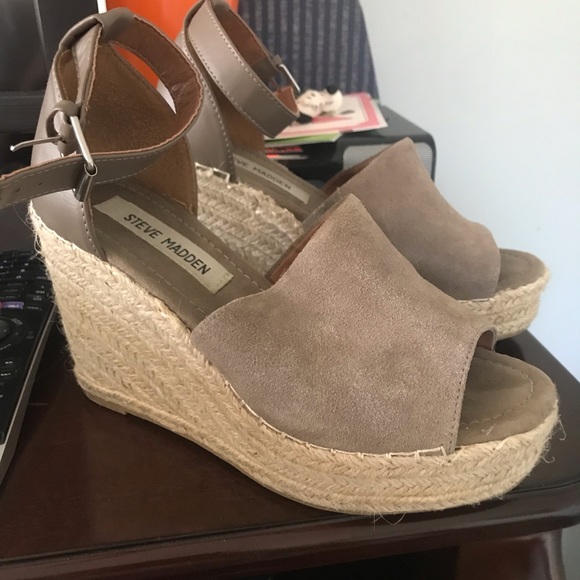 Steve Madden Shoes - Steve Madden Wedges